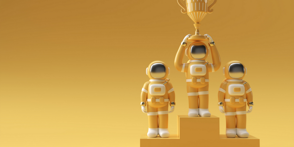 successful-astronaut-got-first-prize-trophy-3d-rendering